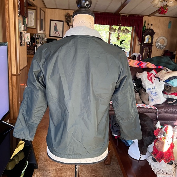 Kids Patagonia fleece lined bomber jacket green size Medium. - Picture 7 of 16